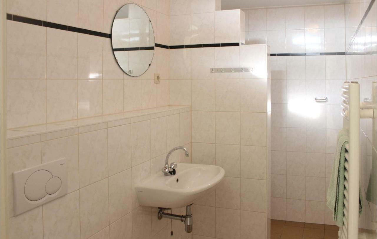 Beautiful Home In Noordwijkerhout With 2 Bedrooms And Wifi Exteriör bild